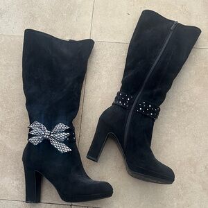 Elegant Black High Heel Boots with Rhinestone Bow